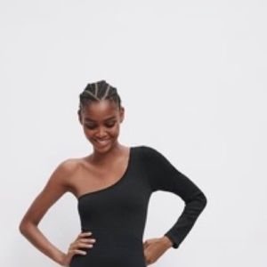 Zara flattering black bodysuit